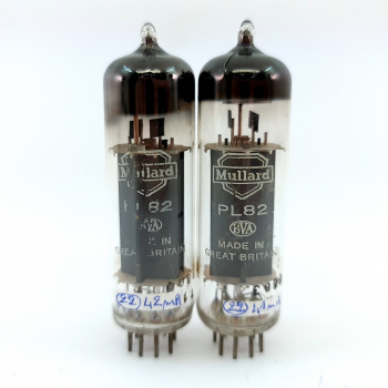 2 X PL82 MULLARD TUBE....