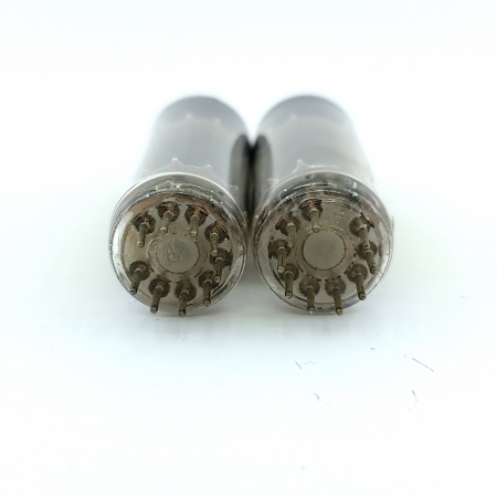 2 X PL82 MULLARD TUBE. 1960s PRODUCTIN. B-CODES. MATCHED PAIR. 26. CH148