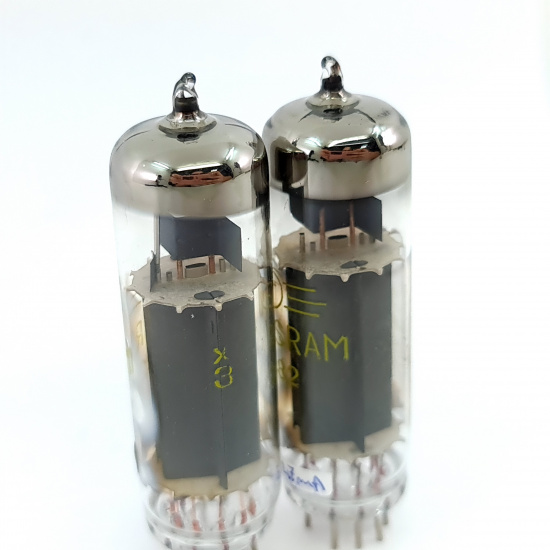 2 X PL82 TUNGSRAM TUBE. MATCHED PAIR....
