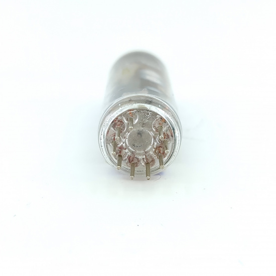 1 X PL82 TUNGSRAM TUBE. 33. CH148