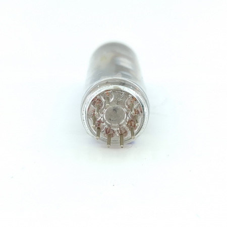 1 X PL82 TUNGSRAM TUBE. 33. CH148