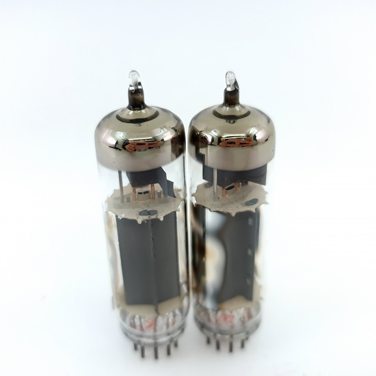 2 X PL82 WORKMAN TUBE. TUNGSRAM...
