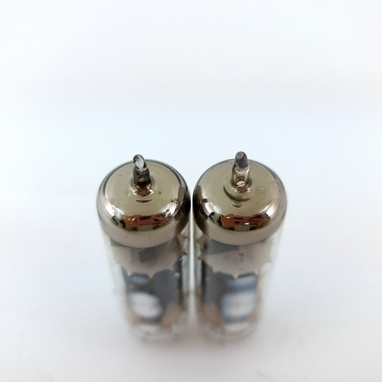 2 X PL82 WORKMAN TUBE. TUNGSRAM...
