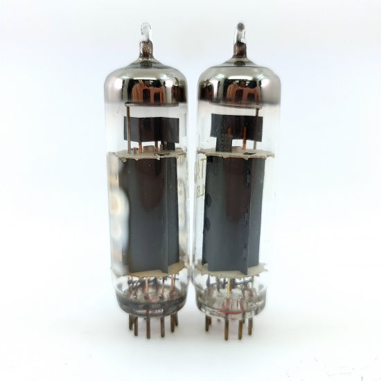 2 X PL82 TITAN TUBE. TUNGSRAM...
