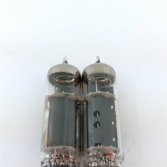 2 X PL82 TITAN TUBE. TUNGSRAM...