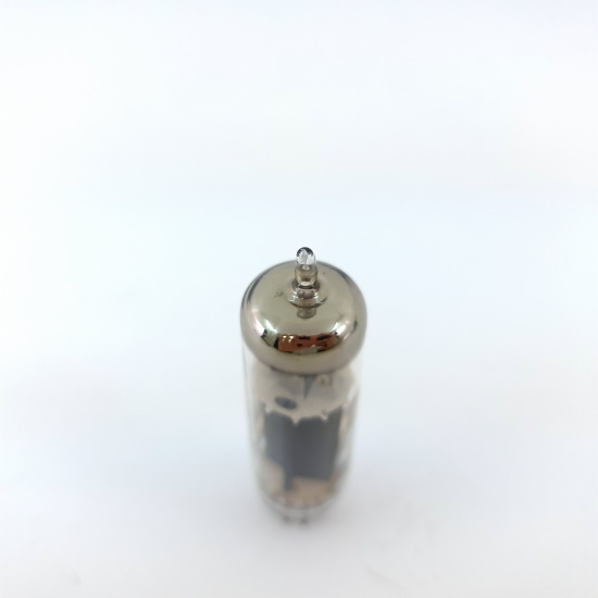 1 X PL82 TITAN TUBE. TUNGSRAM...