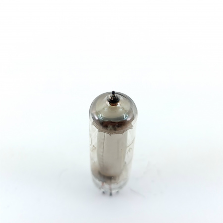 1 X SV-0B2 STC TUBE. MULLARD PRODUCTION. 3 MICA. RECTANGULAR GETTER. 6. CH149