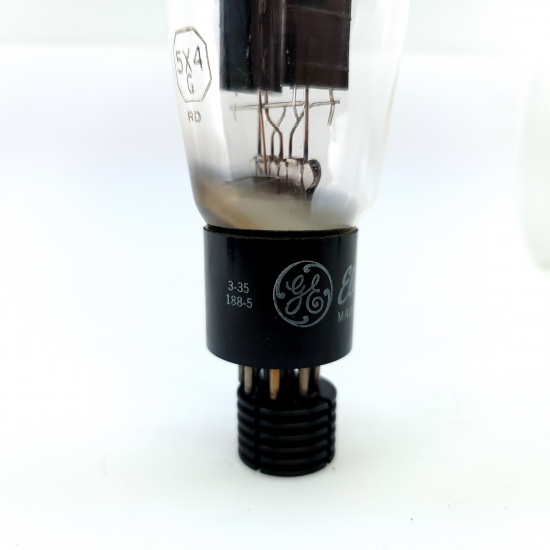 1 X 5X4G GENERAL ELECTRIC TUBE. 1950s...