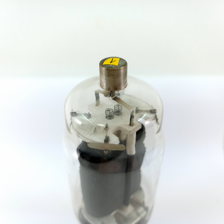 1 X 813 TUBE. 1940s US PRODUCTION. USED. 1. CH154