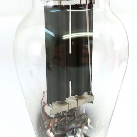 1 X JAN 836 RCA TUBE. 1970s PRODUCTION. RECTANGULAR GETTER. 1. CH161