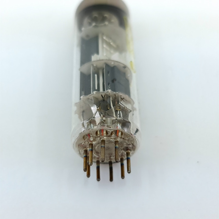 1 X PCL86 MINIWATT-DARIO TUBE. 1960s PHILIPS TUBE. DIMPLE GETTER. 7. CB397