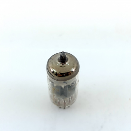 1 X ECC82 SIEMENS TUBE. 1960s PROD. COPPER RODS. 28. CB397