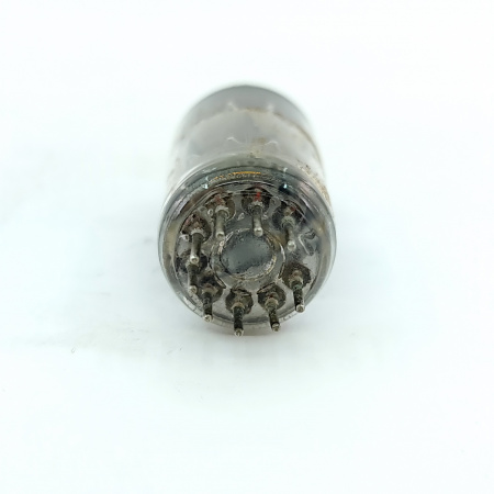 1 X ECC82 SIEMENS TUBE. 1960s PROD. COPPER RODS. 28. CB397