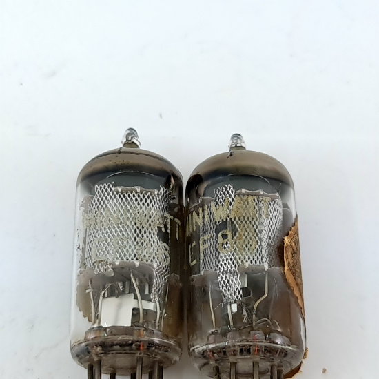 2 X EF86 MINIWATT TUBE. 1960s TOSHIBA...