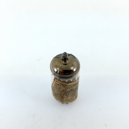 1 X EF86 MINIWATT TUBE. 1960s TOSHIBA PROD. MESH PLATE. 30. CB397