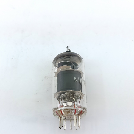 1 X EF806S TESLA TUBE. 35. CB397