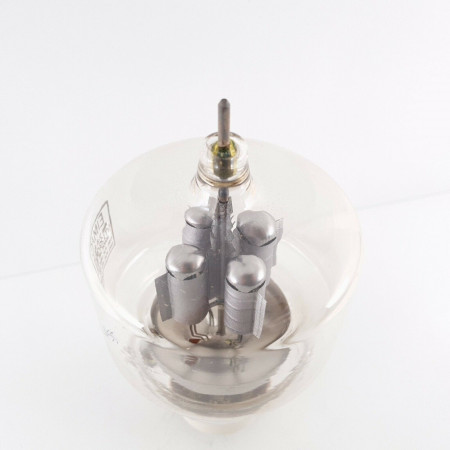 1 X 304TL / VT129 EIMAC TUBE. PARTICLES OF GLASS. OLD PLATES. 1950s. NOS 8  ENA