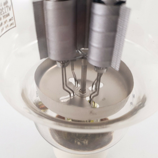 1 X 304TL / VT129 EIMAC TUBE. PARTICLES OF GLASS. OLD PLATES. 1950s. NOS 8  ENA