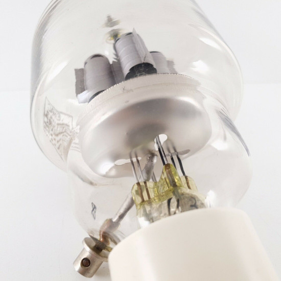 1 X 304TL / VT129 EIMAC TUBE. PARTICLES OF GLASS. OLD PLATES. 1950s. NOS 8  ENA