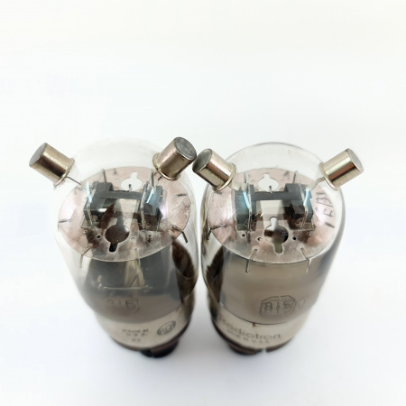 2 X 815 RCA TUBE. 1950s PROD. BLACK PLATES. RECTANGULAR GETTER. PAIR. 1. CE2