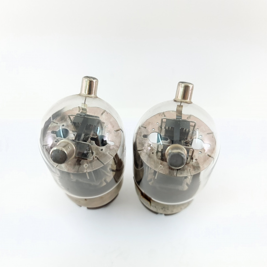 2 X 815 RCA TUBE. 1950s PROD. BLACK...