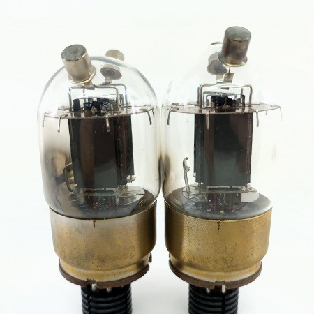 2 X 815 STANDARD BRAND TUBE. 1940s PROD. BLACK PLATES. RECTANGULAR GETTER. PAIR. 6. CE2