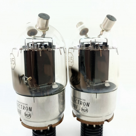 2 X 815 RCA TUBE. 1950s PROD. BLACK PLATES. RECTANGULAR GETTER. PAIR. 9. CE2