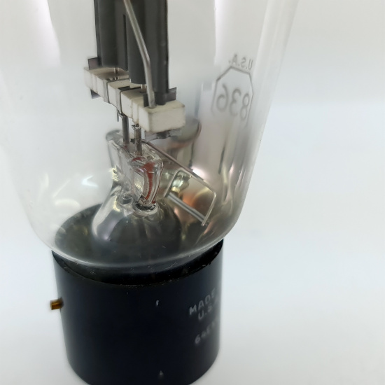 1 X 836 RCA TUBE. 1970s PROD. BLACK...