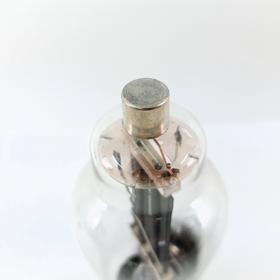 1 X 836 RCA TUBE. 1970s PROD. BLACK...