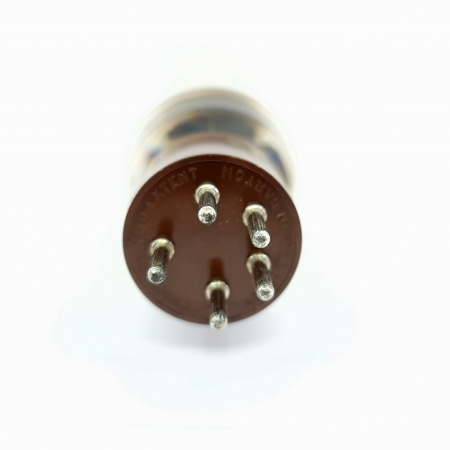 1 X 804 SYLVANIA TUBE. 1940s PROD. BLACK PLATES. 3. CE4