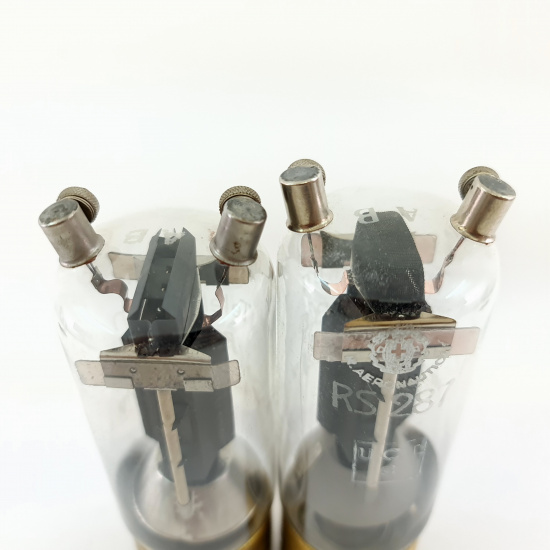2 X RS287 TELEFUNKEN TUBE. 1940s...