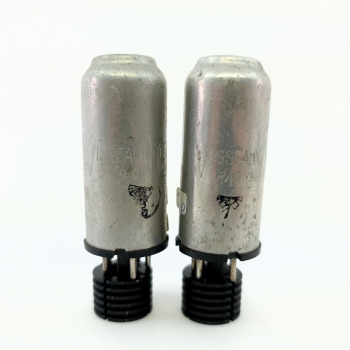 2 X 6J5MGT VISSEAUX TUBE....