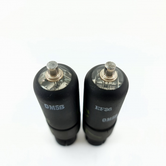 2 X 10E/11402 / OM5B ROGERS TUBE....