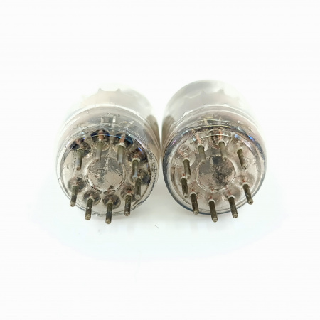 2 X 5670WA GENERAL ELECTRIC TUBE. 1960s PROD. BLACK PLATES. PAIR. 31. CB400