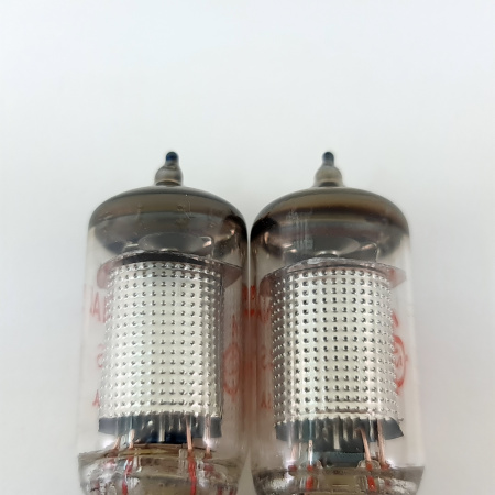 2 X EF86 TUBE. 1970s RUSSIAN PROD. MESH PLATE. INVERTED CUP GETTER. 32. CB400