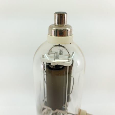 1 X 810 CETRON TUBE. 1960s PROD. RECTANGULAR GETTER. 2. CE37