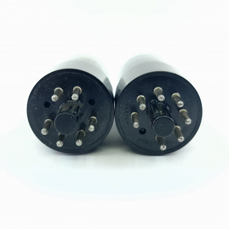 2 X 6V6GT BELL & HOWELL TUBE. 1950s PROD. BLACK PLATES. MATCHED PAIR. 22. CB402