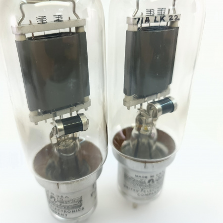 2 X TYPE V70D UNITED ELECTRONICS TUBE. 1940s PROD. PAIR. 44. CB402