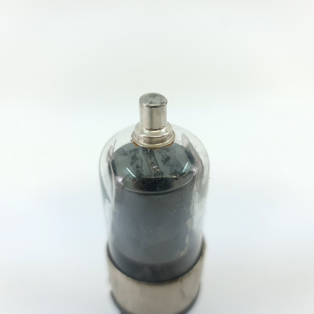 1 X 6J5GT MULLARD TUBE. 1960s PROD. BLACK PLATES. USED. 46. CB402