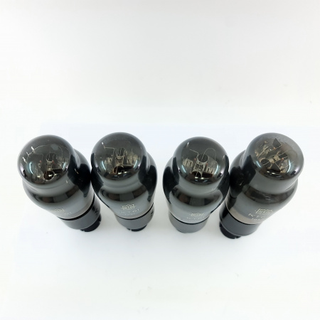 4 X KT61 RSD TUBE. 1950s MWT PROD. BLACK PLATES. RECTANGULAR GETTER. 16. CB401