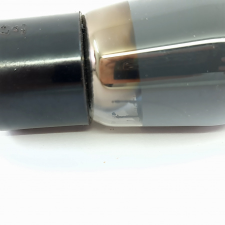 4 X KT61 RSD TUBE. 1950s MWT PROD. BLACK PLATES. RECTANGULAR GETTER. 16. CB401