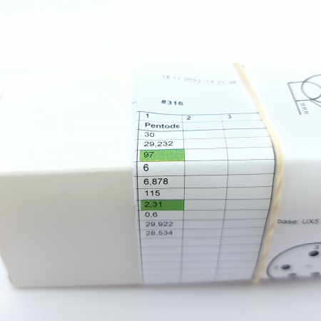 1 X PZ ARCTURUS TUBE. 1950s PROD. BLACK PLATES. USED. 8. CB404