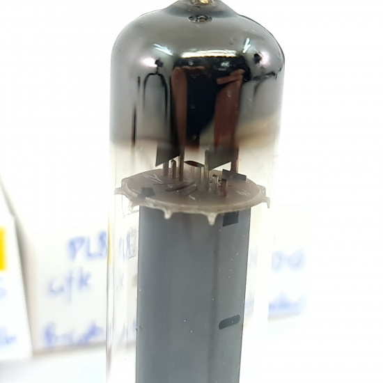 3 X PL82 CIFTE TUBE. 1960s MULLARD...