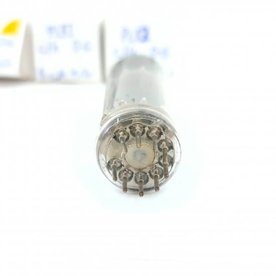 3 X PL82 CIFTE TUBE. 1960s MULLARD...