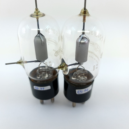 2 X HK 24G / 3C24 HEINTZ AND KAUFMAN GAMMATRON TUBE. MATCHED PAIR. 14. CB404