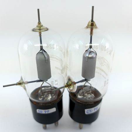 2 X HK 24G / 3C24 HEINTZ AND KAUFMAN GAMMATRON TUBE. MATCHED PAIR. 14. CB404