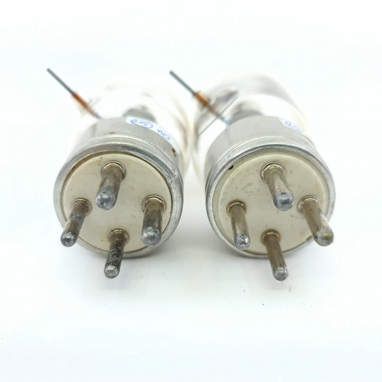 2 X 3C24 UNITED ELECTRONICS TUBE....