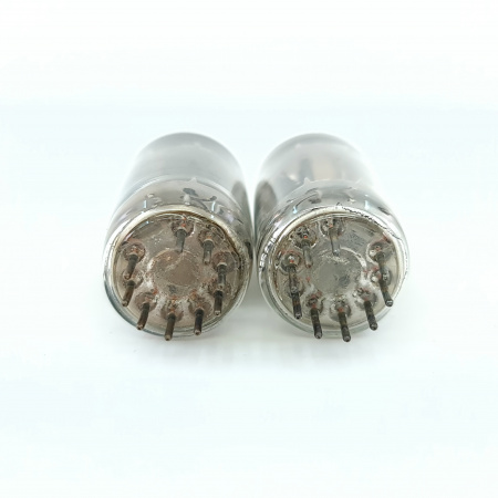 2 X 5687 CHELMER TUBE. 1960s PROD. BLACK PLATES. MATCHED PAIR. 22. CB404