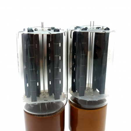 2 X 5R4GY NATIONAL TUBE. 1950s PROD. BLACK PLATES. RECTANGULAR GETTER. 34.CB404