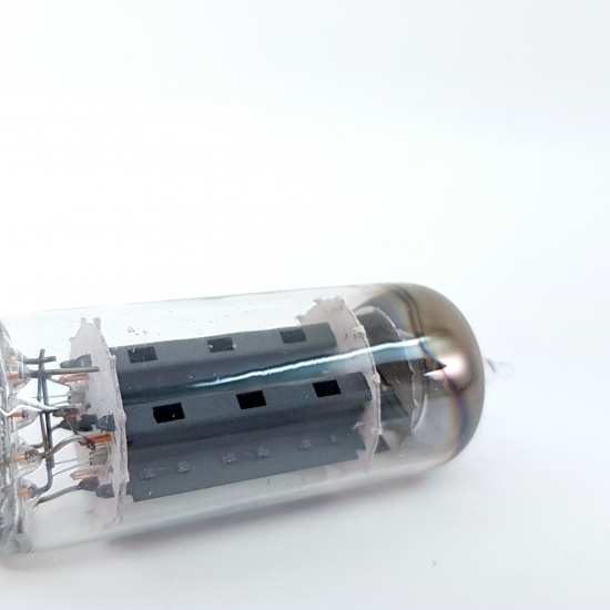 1 X 7044 TUBE. USA PRODUCTION....